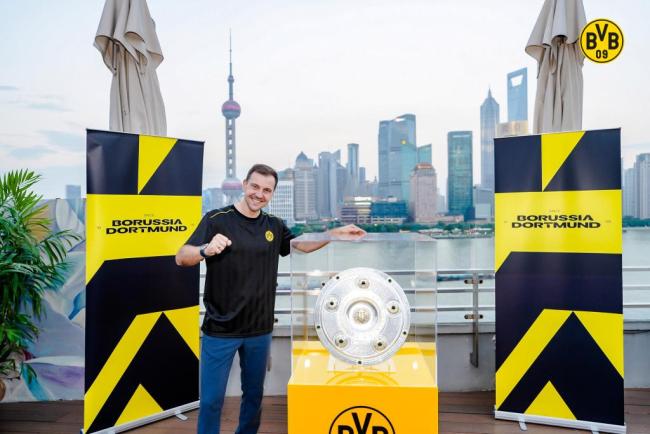 波尔和樊振东火锅话友情