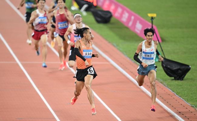奚枭横获得十五运会男子800米金牌