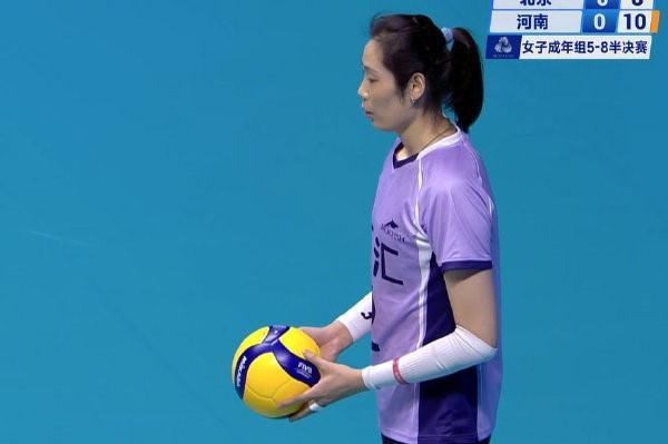 朱婷率河南女排3比2逆转北京女排