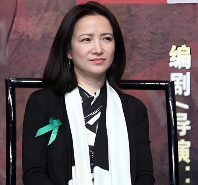 张纪中发文悼念何晴