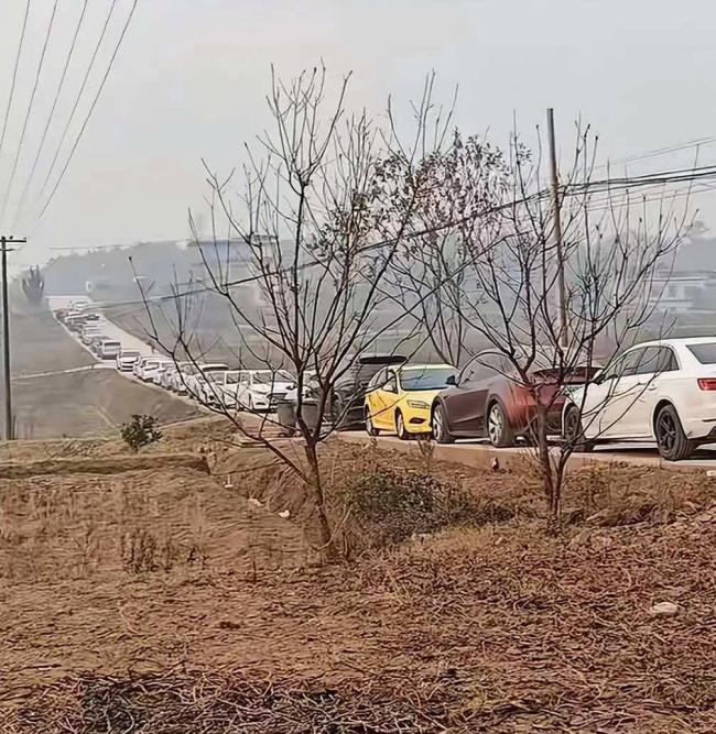&ldquo;杀猪饭&rdquo;为何能产生强大的凝聚力 乡愁盛宴引发共鸣