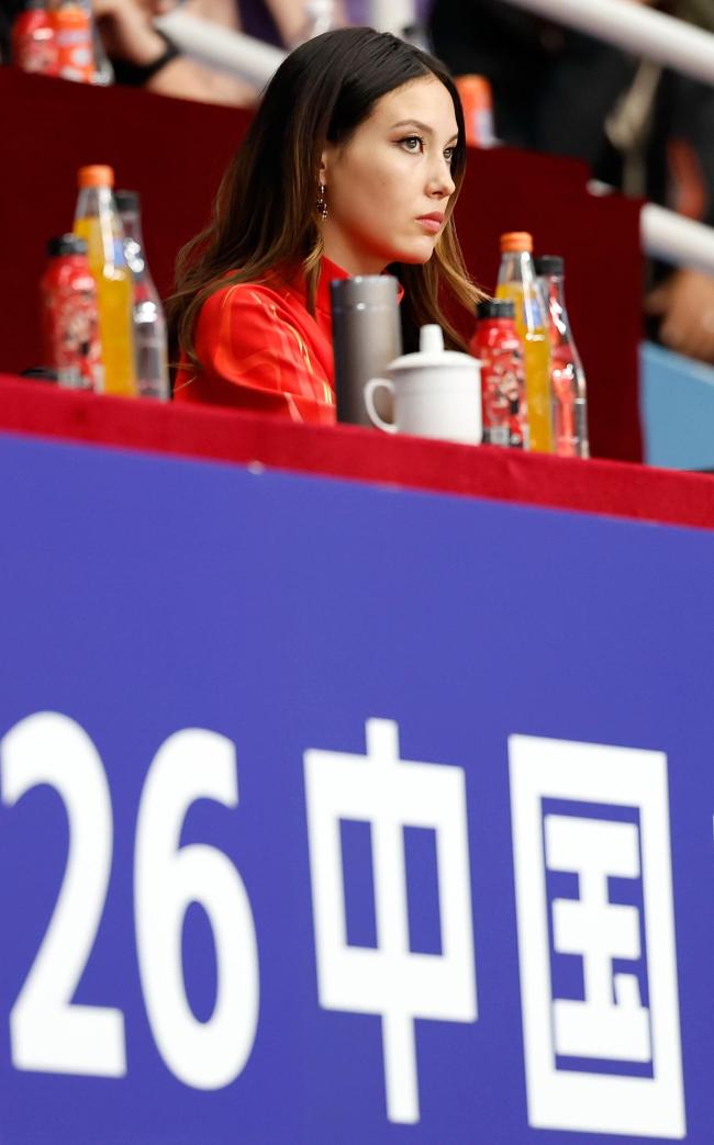 谷爱凌观看女排超级联赛季后赛 冬奥冠军现身助阵
