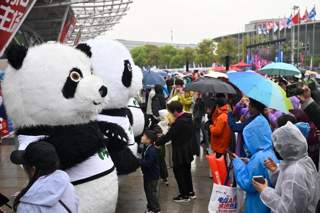 苏超揭幕战 常州南通对决引发球迷热情