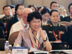 退役女将军亲历北京香山论坛20年 见证成长与变化【看点】